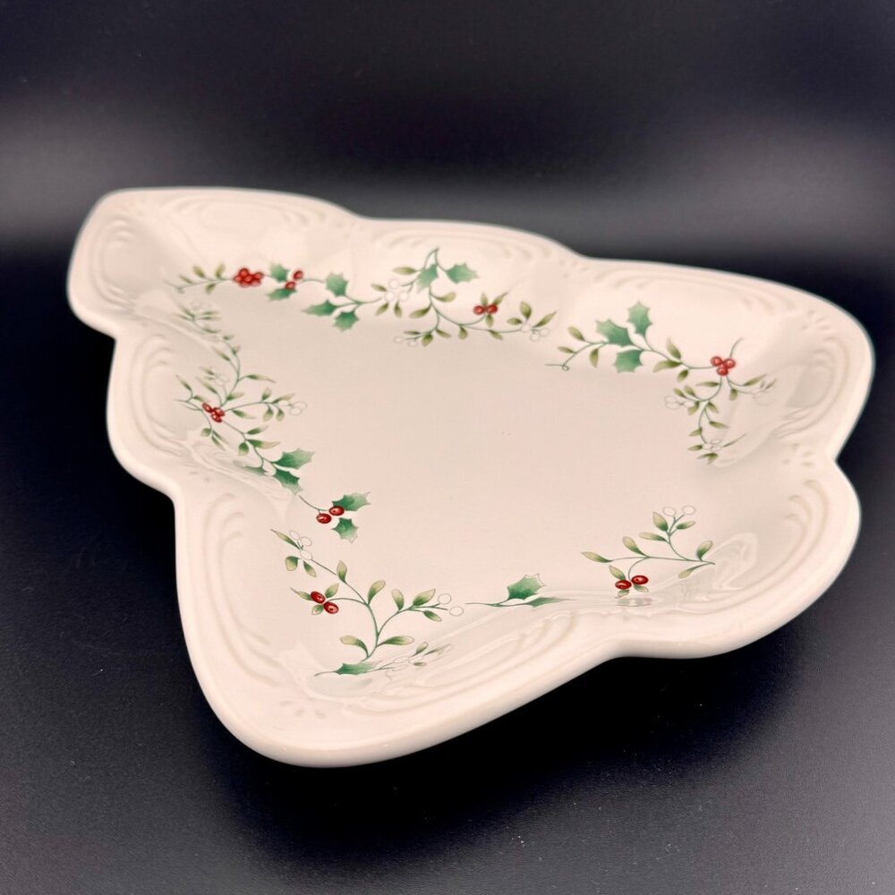 Pfaltzgraf Winterberry Christmas Tree Plate Tray Platter Holiday Red Green White - Picture 3 of 7